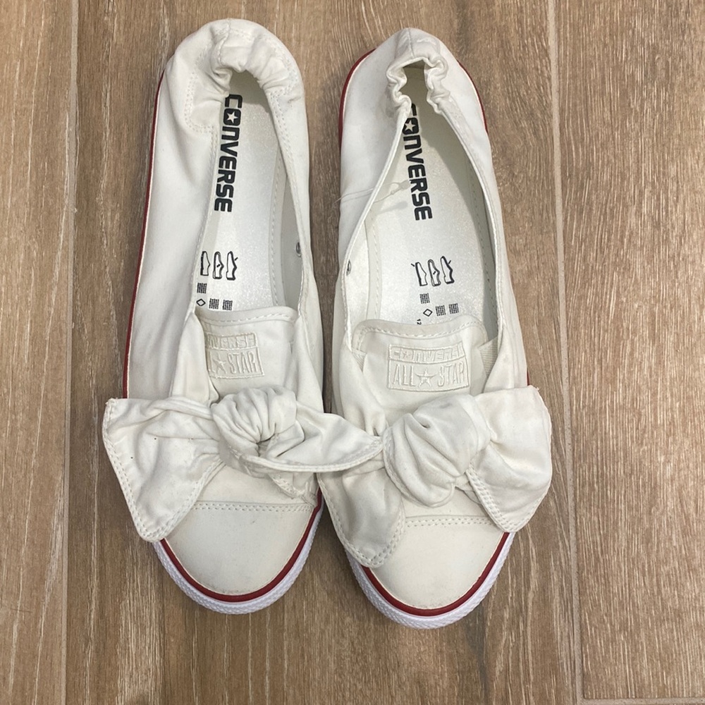 Women’s Converse Slip-on Bow Sneaker, White, Size 8 US